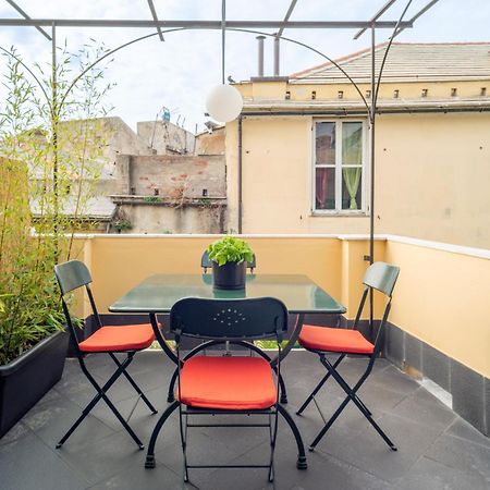 Cosy Apartment With Terrace Genova Eksteriør billede
